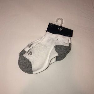 GAP KIDS SOCKS!